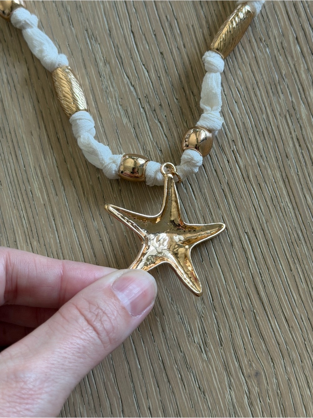 Universal Thread Trim and Starfish Charm Necklace - Picture 6 of 6